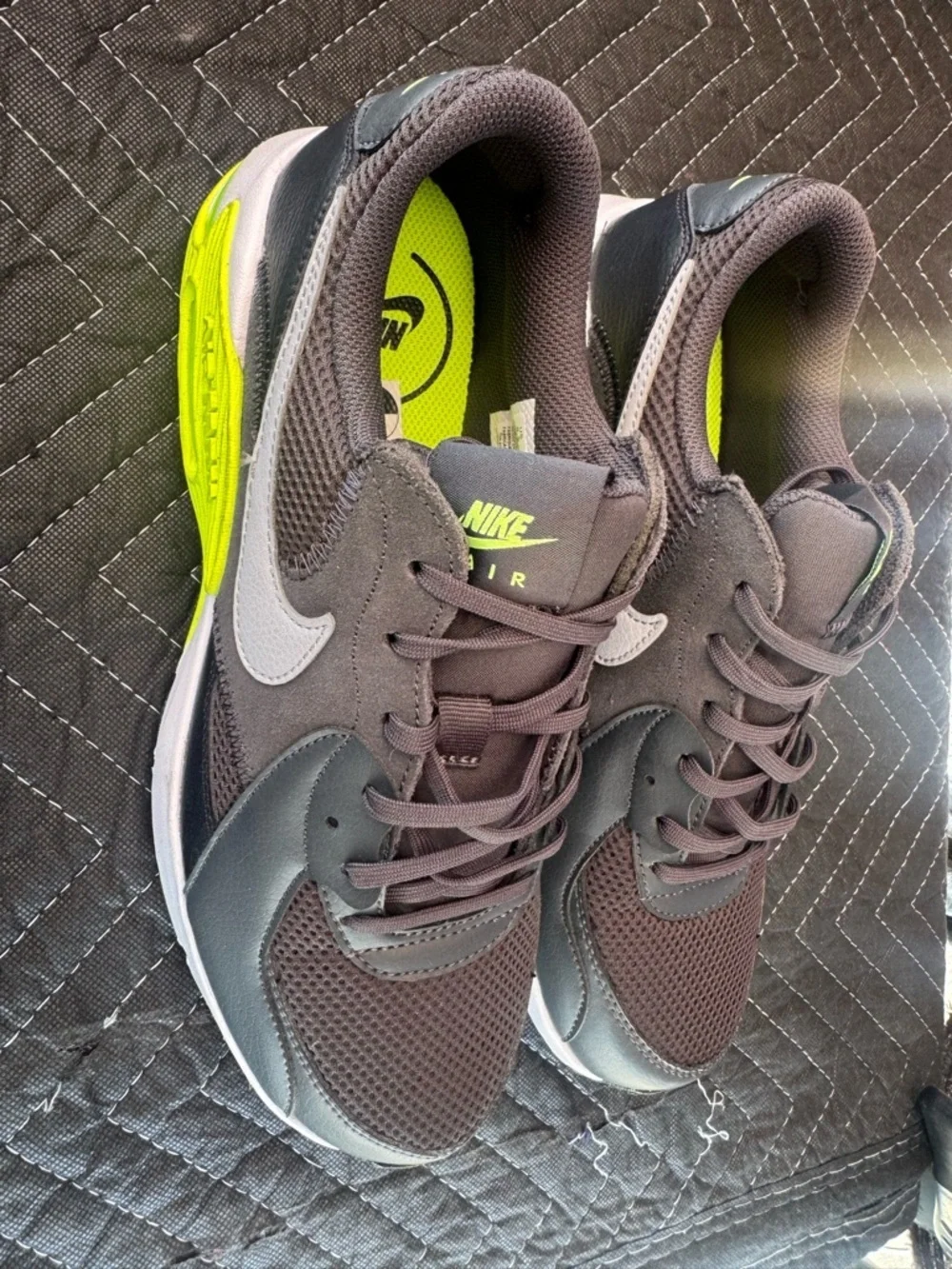 Nike air  max  Mesh Sneakers size 8.5
